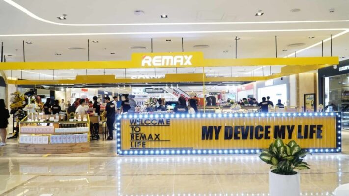 Thương hiệu remax chính thức được đưa vào việt nam vào những năm 2018 do Công ty cổ phần Công nghệ Hi-Plus trực tiếp đảm nhiệm việc này