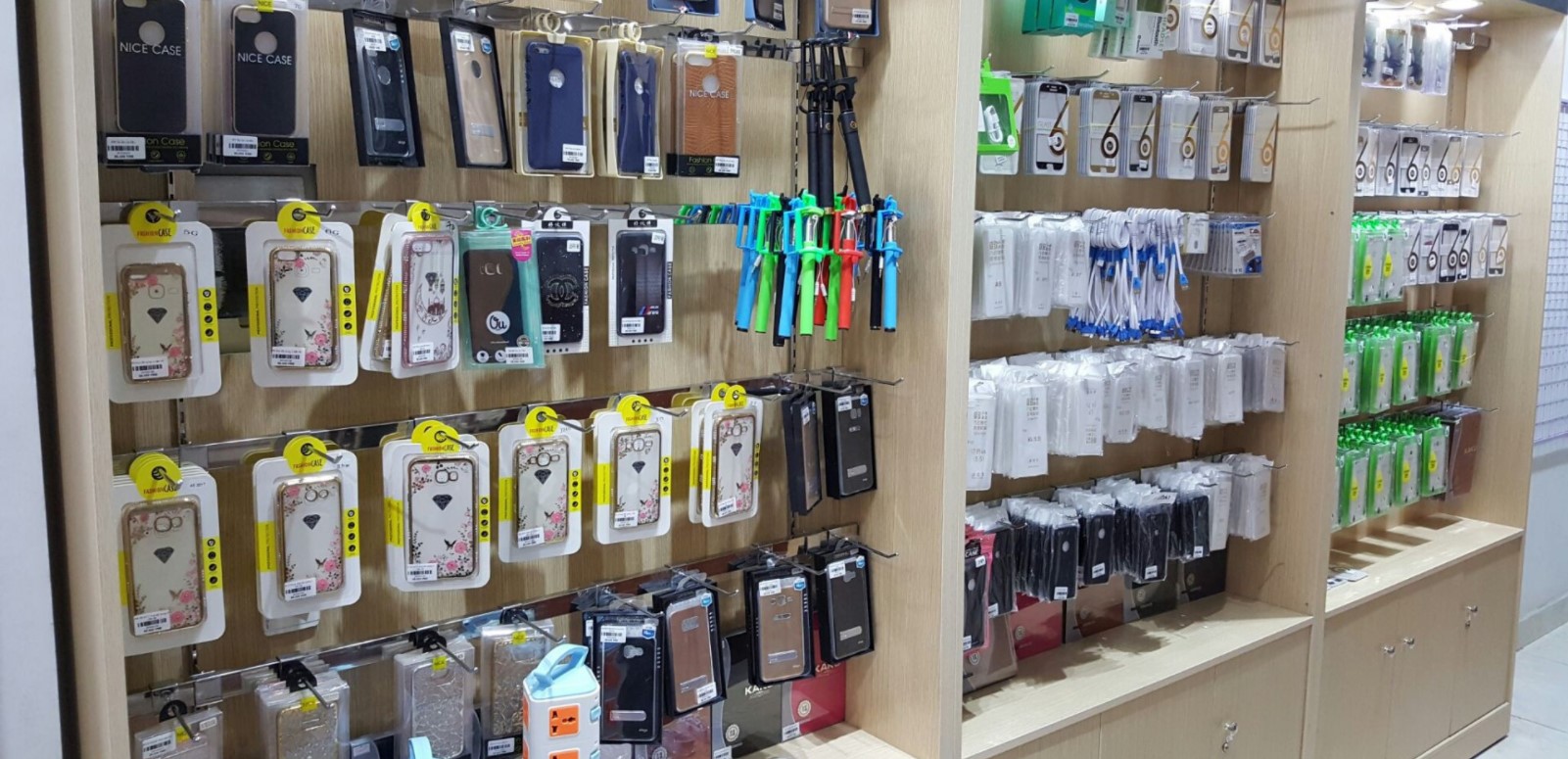 Shop phụ kiện điện thoại BMT Smarter Shop